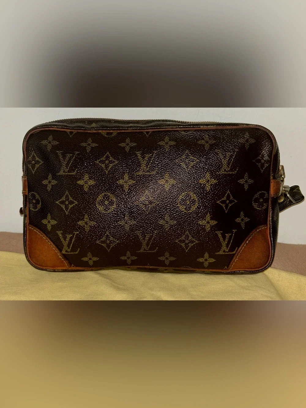 Louis Vuitton Marly Dragonne GM wristlet clutch. Vintage 1980